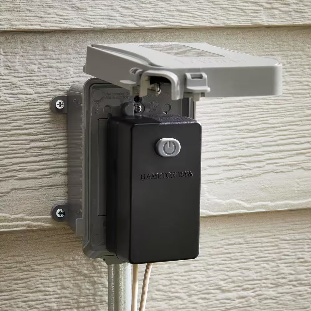 Low Voltage 30-Watt Landscape 15-Volt Plug-In Transformer for Use with Smart Low Voltage Products