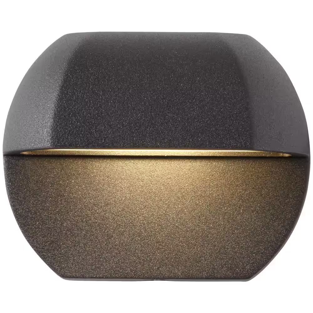 105 Lumen Low Voltage Black Integrated LED Outdoor Surface Mount Deck Light
