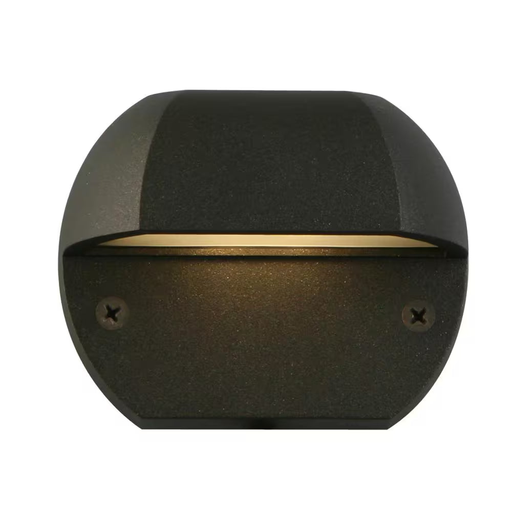 105 Lumen Low Voltage Black Integrated LED Outdoor Surface Mount Deck Light